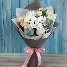 Букет цветов из:  Хризантемы и Розы в Воронеже