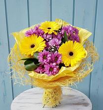 Букет цветов из:  Хризантемы и Герберы в Воронеже